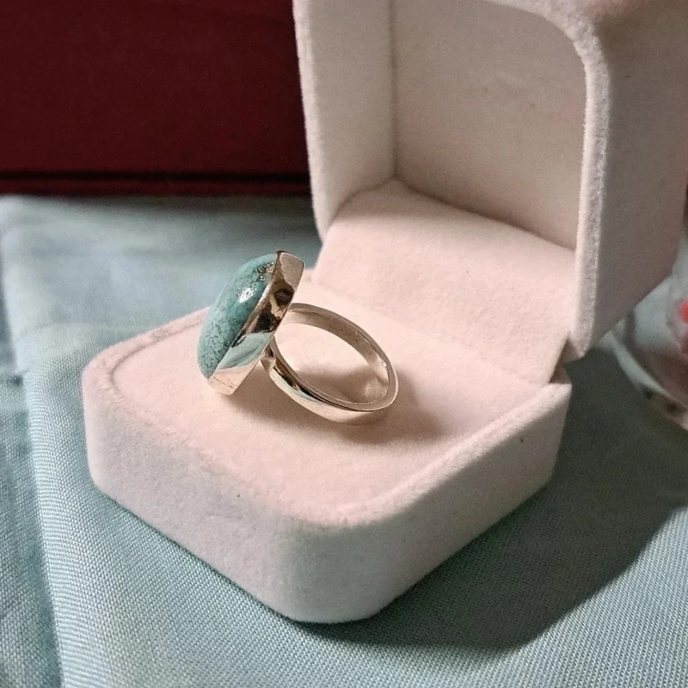 Large Sierra Nevada Turquoise Solitaire Ring In 925 Sterling Silver.